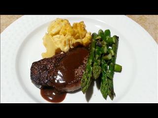 NY Strip, Asparagus, with Mac N' Cheese.